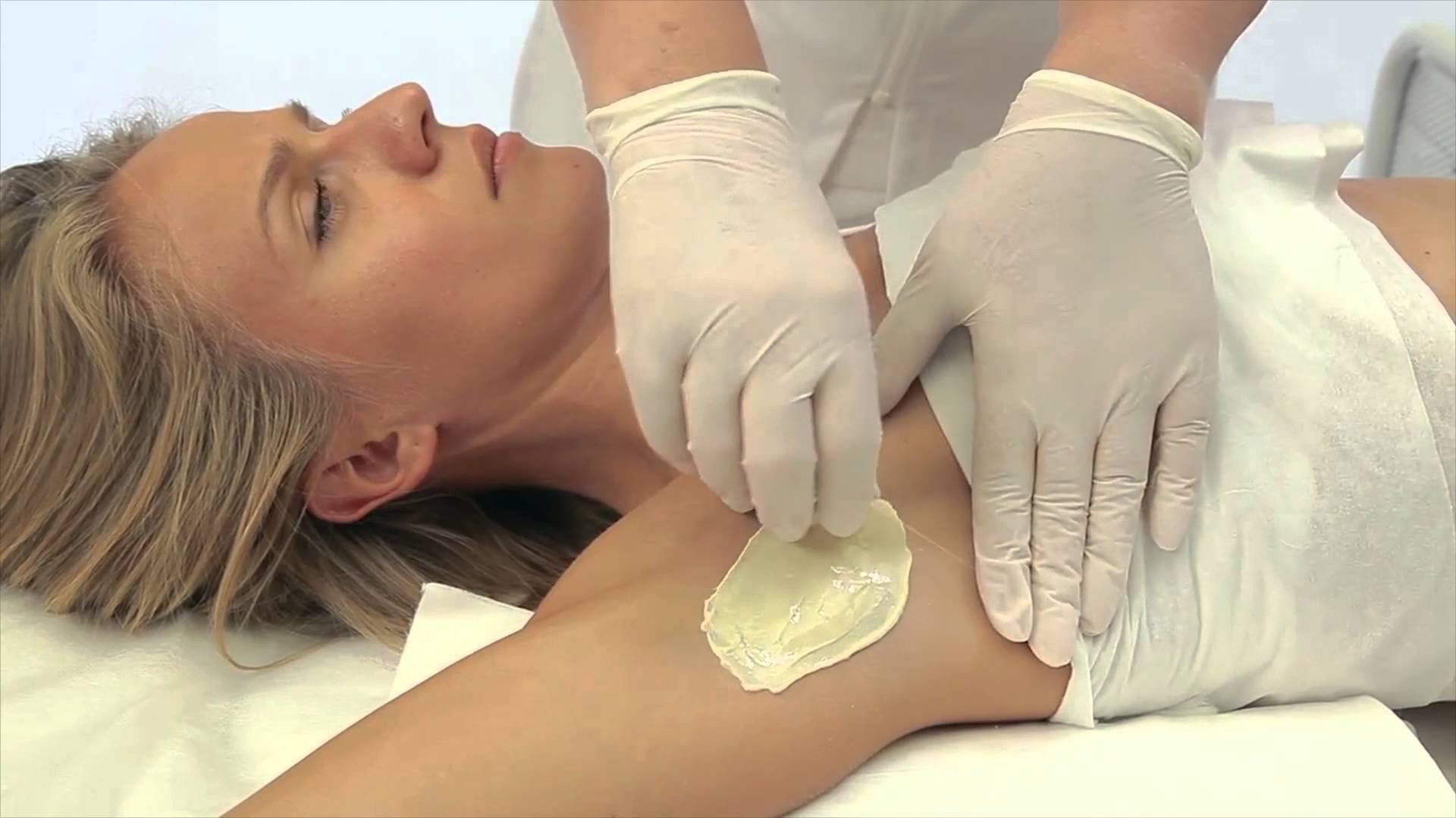 Депиляция горячим воском