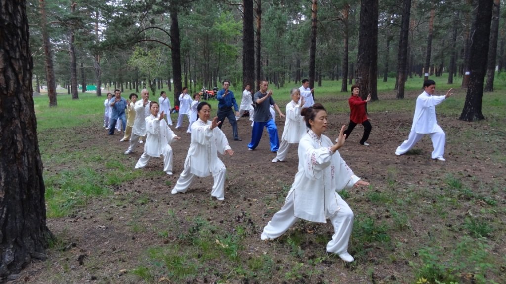 Занятие по методике Цигун в Китае