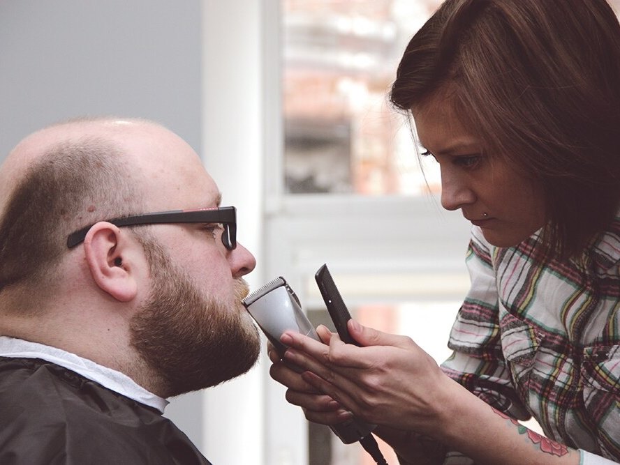 Стрижка бороды в салоне